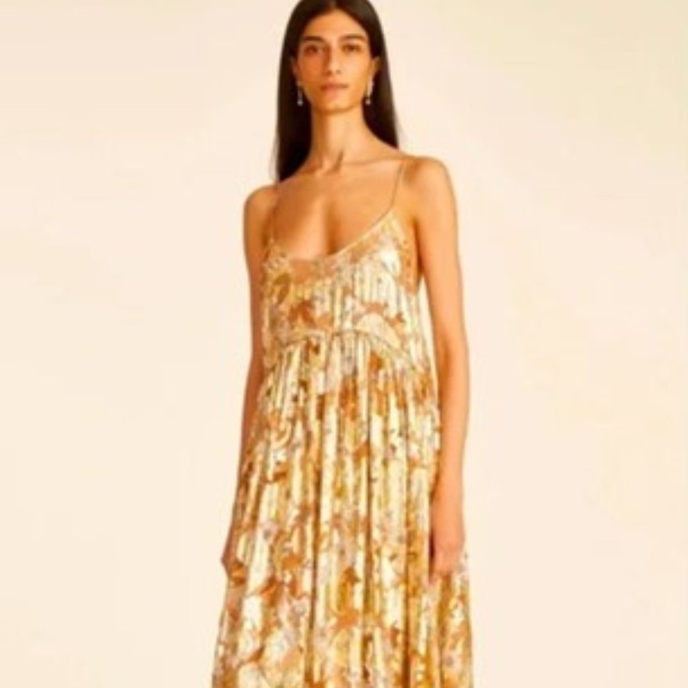 Beautiful gold lame lurex gown perfect for weddings, so flattering & comfortable